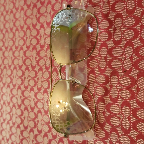 Signature Front Sunglasses - Picture 1 of 12